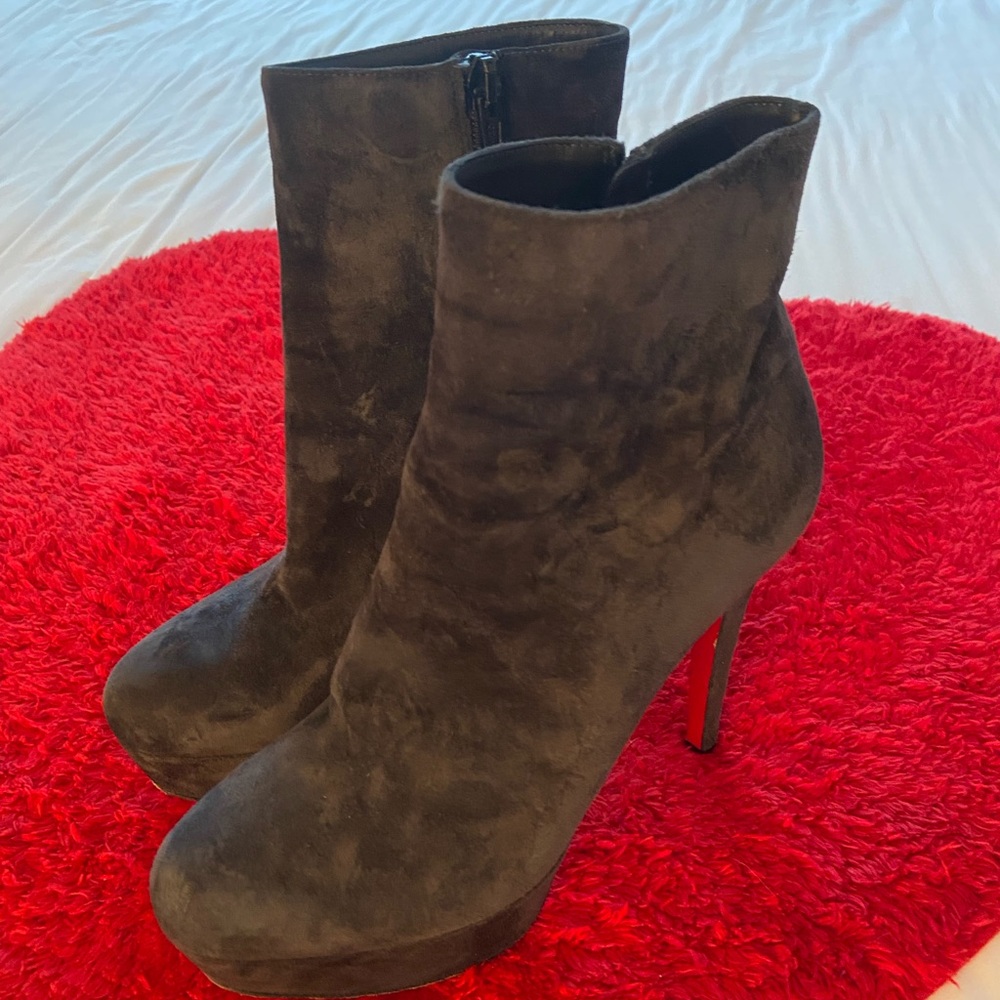 Christian Louis Vuitton suede booties
